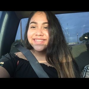 Meet your Posher, Vanessa